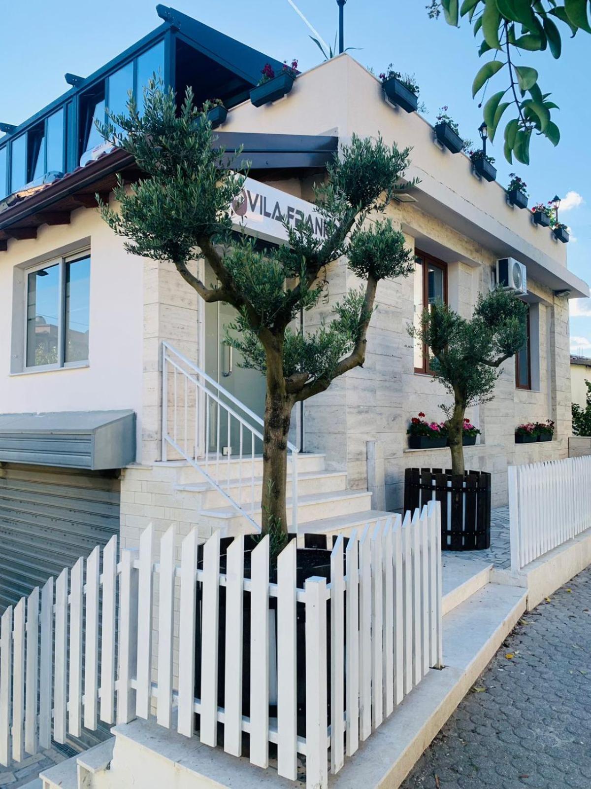 Vila Franko Berat Exterior photo