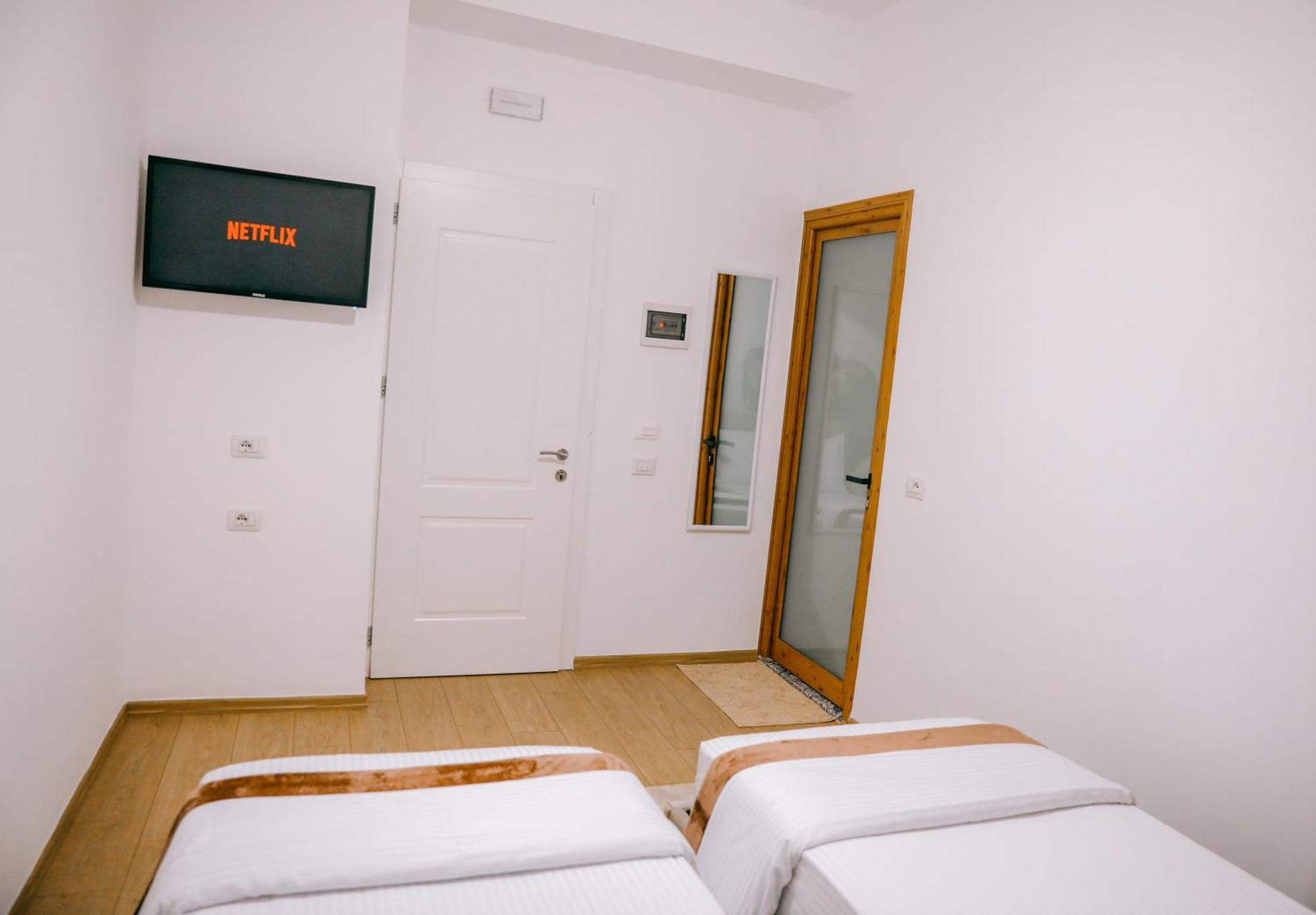 Vila Franko Berat Exterior photo
